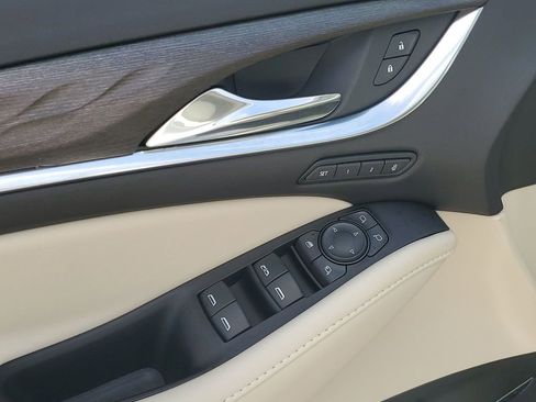 Used 2023 Buick Enclave Avenir w/ Avenir Technology Package image 47