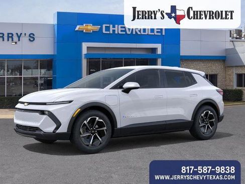 New 2026 Chevrolet Equinox EV LT image 2