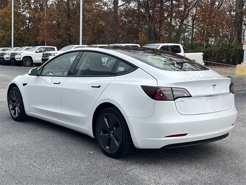 Used 2022 Tesla Model 3 Standard Range image 20