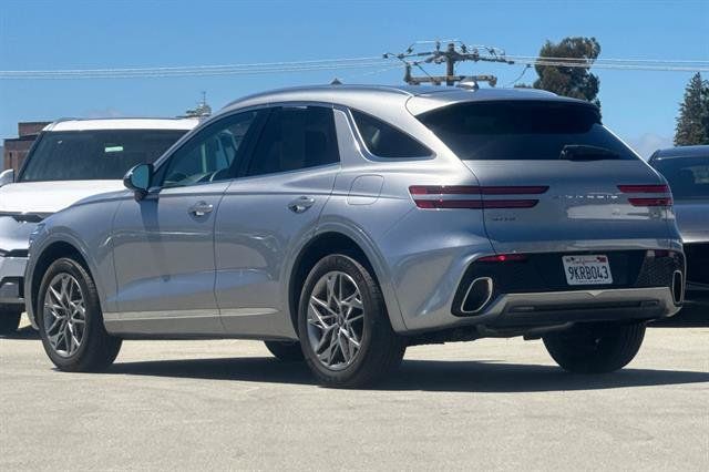 Used 2024 Genesis GV70 2.5T AWD/4WD image 5
