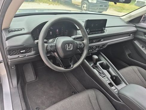 Used 2025 Honda Accord SE image 15