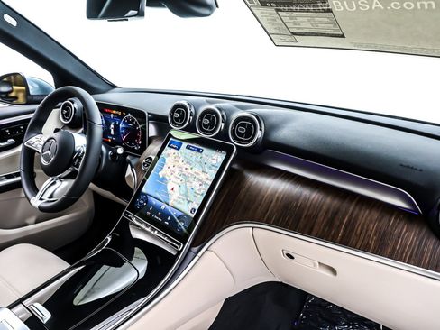 New 2026 Mercedes-Benz GLC 300 image 5