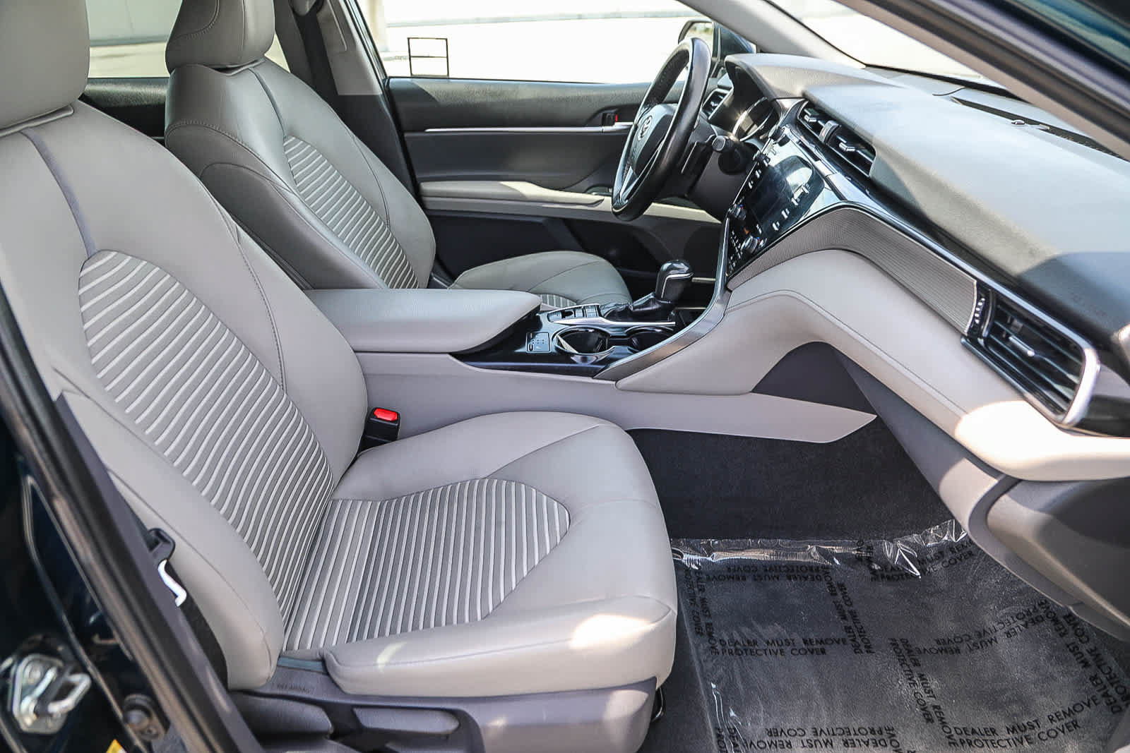 Used 2019 Toyota Camry SE w/ Audio Package FWD image 15