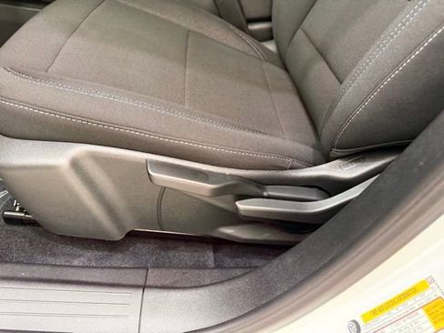 New 2026 Chevrolet Equinox EV LT image 12