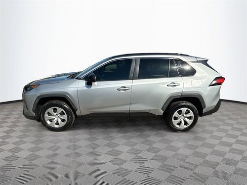 Used 2020 Toyota RAV4 LE image 9