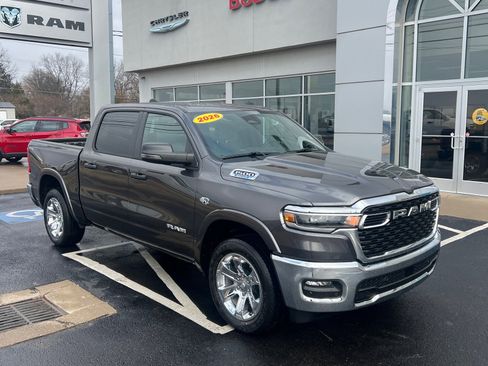 New 2026 RAM 1500 4x4 Crew Cab image 4