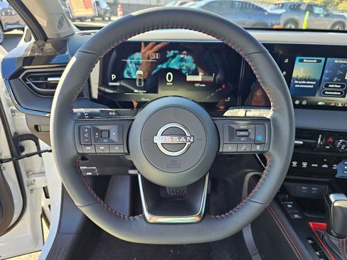 New 2026 Nissan Kicks SR w/ Cold Weather Package image 10