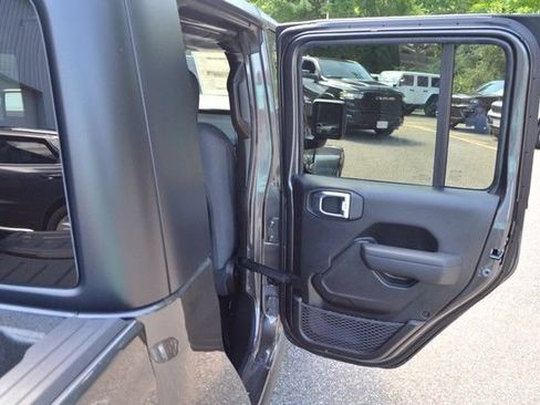 New 2026 Jeep Gladiator Sport AWD/4WD image 29