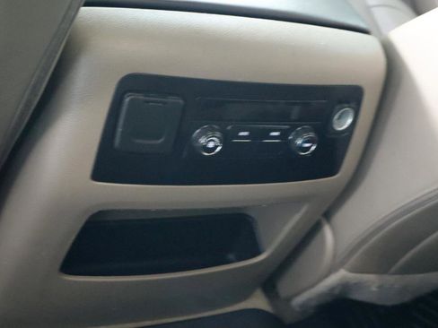 Used 2018 Chevrolet Tahoe LT RWD image 32