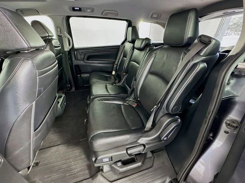 Used 2023 Honda Odyssey Touring image 25