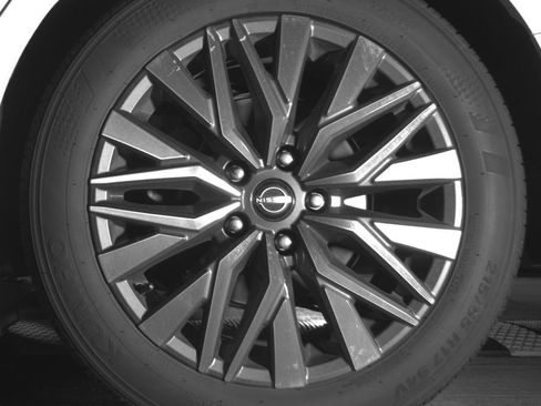 Used 2025 Nissan Altima 2.5 SV image 14