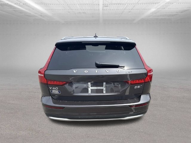Used 2025 Volvo V60 B5 Cross Country Plus AWD/4WD image 6