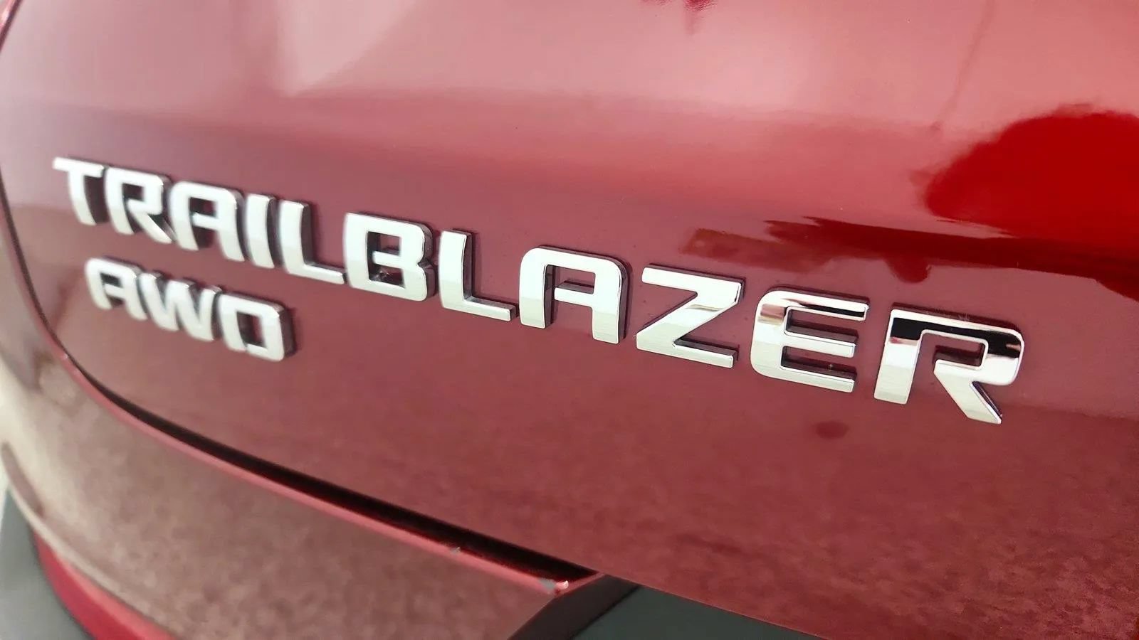 Used 2025 Chevrolet TrailBlazer LT AWD/4WD image 34