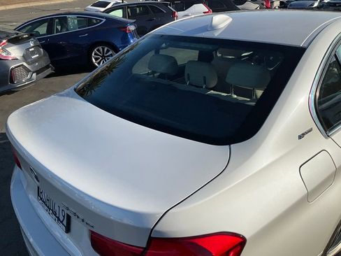 Used 2017 BMW 330e image 78