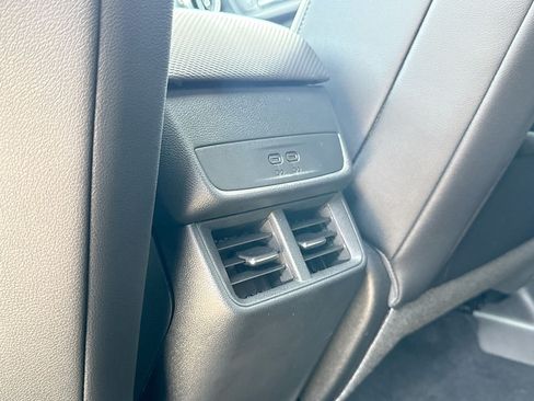 Used 2026 Chevrolet Equinox LT w/ Convenience Package II FWD image 33