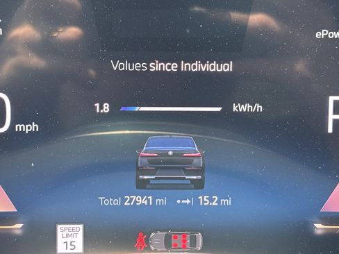 Used 2023 BMW i7 xDrive60 AWD/4WD image 22