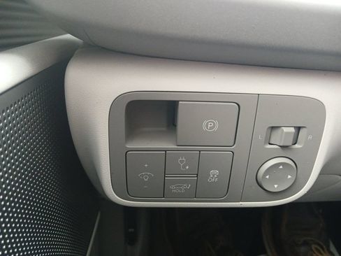 Used 2025 Hyundai Ioniq 6 SEL RWD image 31