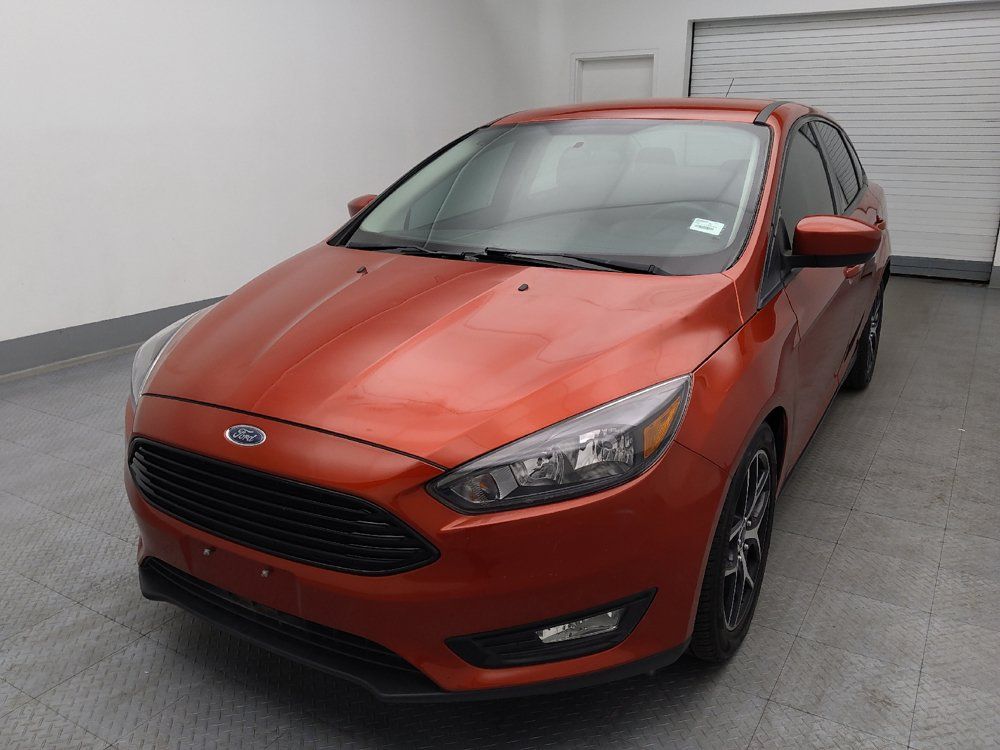 Used 2018 Ford Focus SE w/ SE Appearance Package FWD image 15
