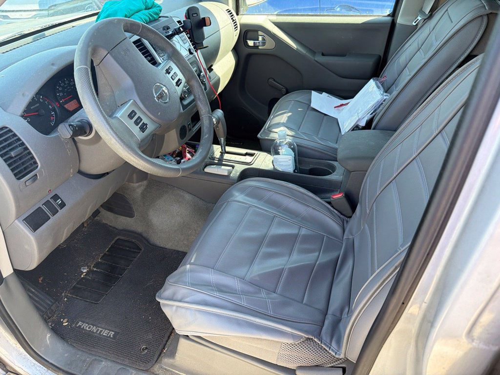 Used 2018 Nissan Frontier SV RWD image 5