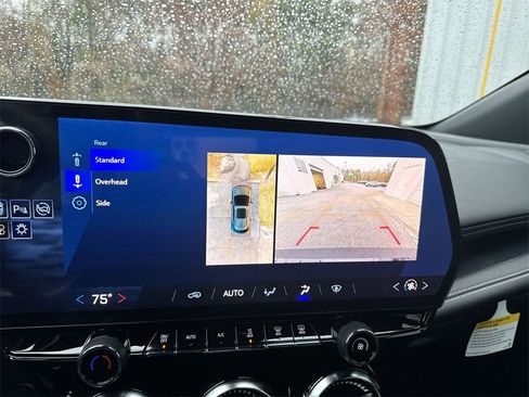 New 2025 Chevrolet Blazer EV LT image 28