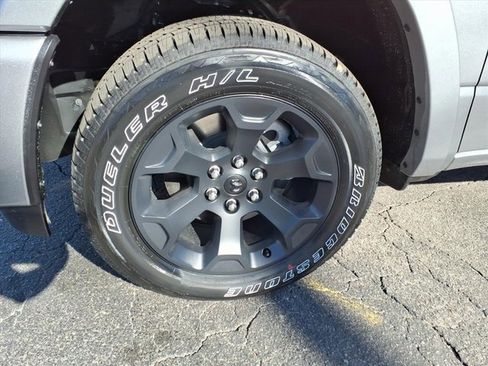 New 2026 RAM 1500 4x4 Crew Cab image 6