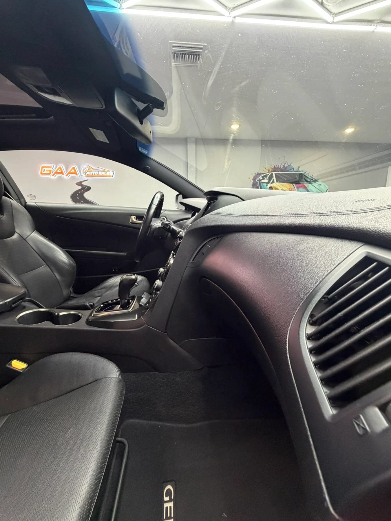 Used 2015 Hyundai Genesis 3.8 RWD image 31