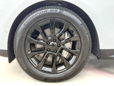 Certified 2025 Land Rover Range Rover Sport SE AWD/4WD image 12