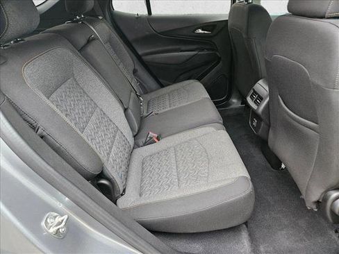 Used 2024 Chevrolet Equinox LT FWD image 19