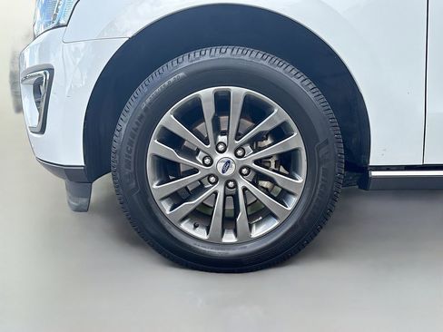 Used 2020 Ford Expedition Limited AWD/4WD image 13