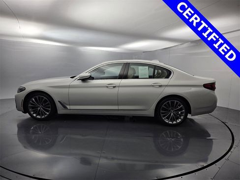 Certified 2023 BMW 530i w/ Convenience Package image 8