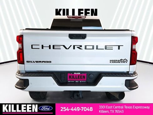 Used 2024 Chevrolet Silverado 2500 High Country w/ High Country Premium Package image 7