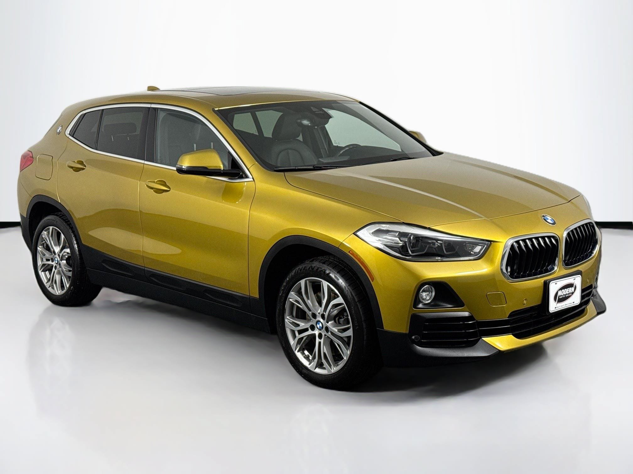 Used 2019 BMW X2 xDrive28i w/ Convenience Package AWD/4WD image 2
