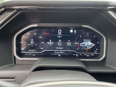 Used 2023 GMC Sierra 1500 AT4 w/ AT4 Premium Package AWD/4WD image 11