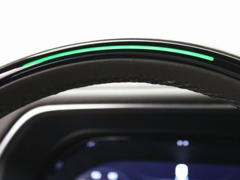 Used 2024 GMC Yukon XL Denali w/ Denali Reserve Package image 26