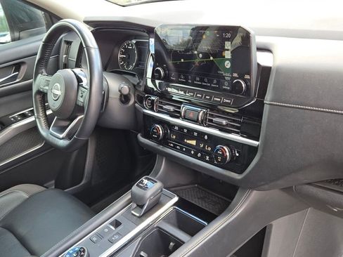 Used 2023 Nissan Pathfinder SL image 8