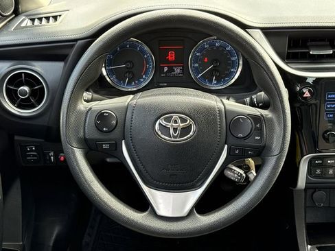 Used 2019 Toyota Corolla LE FWD image 14