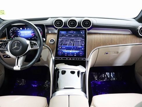 Used 2024 Mercedes-Benz GLC 300 4MATIC image 26