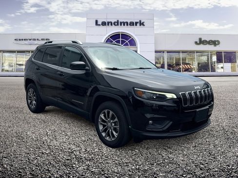 Used 2020 Jeep Cherokee Latitude Plus w/ Cold Weather Group AWD/4WD image 21