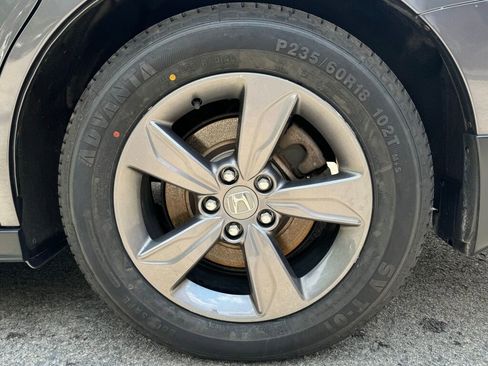 Used 2023 Honda Odyssey EX image 10