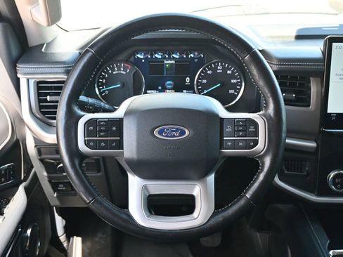 Used 2022 Ford Expedition XLT AWD/4WD image 11
