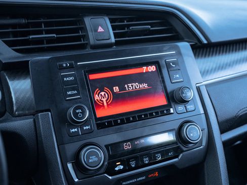 Used 2019 Honda Civic Sport image 26