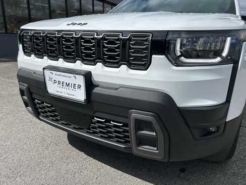 New 2026 Jeep Cherokee Limited AWD/4WD image 11