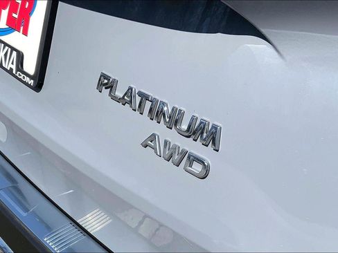 Used 2023 Nissan Rogue Platinum w/ Platinum Premium Package image 8