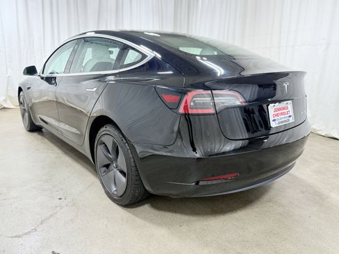 Used 2018 Tesla Model 3 Long Range image 6