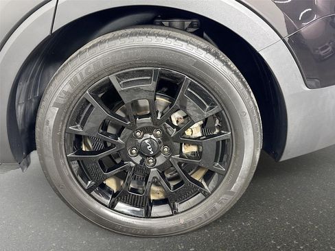 Certified 2022 Kia Telluride EX w/ EX Premium Package AWD/4WD image 34