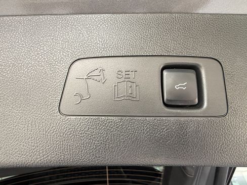 Used 2023 Lincoln Corsair FWD w/ Equipment Group 101A image 24