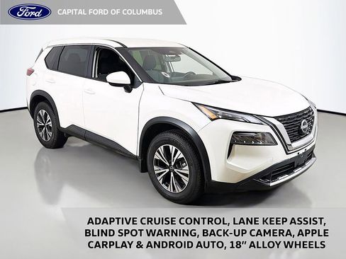 Used 2023 Nissan Rogue SV image 1