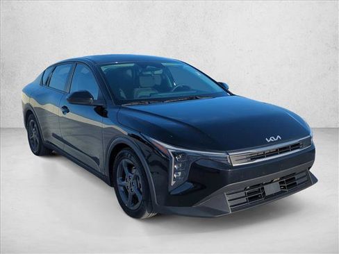 Used 2025 Kia K4 FWD image 3