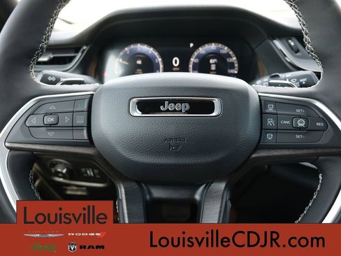 New 2026 Jeep Grand Cherokee Limited AWD/4WD image 15