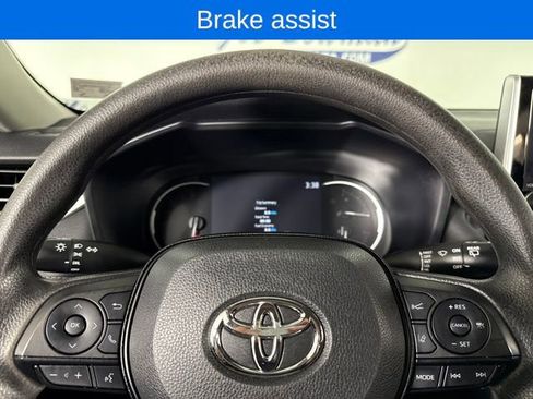 Used 2023 Toyota RAV4 LE image 18
